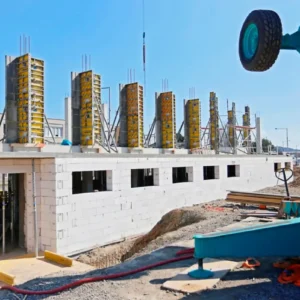 hruba-stavba-futbalovy-stadion-kralova-banska-bystrica-topcranes