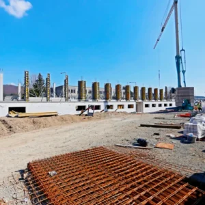 stavba-futbalovy-stadion-kralova-banska-bystrica-topcranes